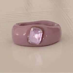 Vintage Lavender Lucite Ring with a Purple Emerald Cut Angled Cz Gem